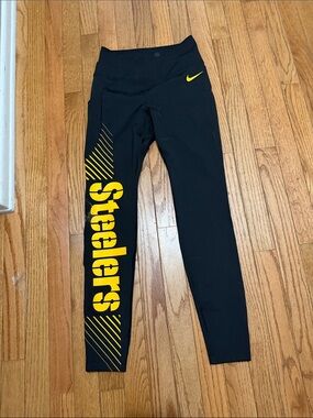 Nike Women’s Black & Yellow Steelers Logo Leggings